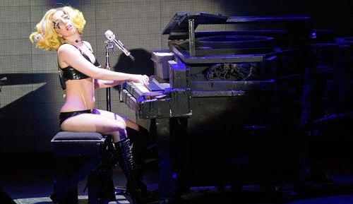 Lady Gaga se convierte en la artista viva más popular en internet