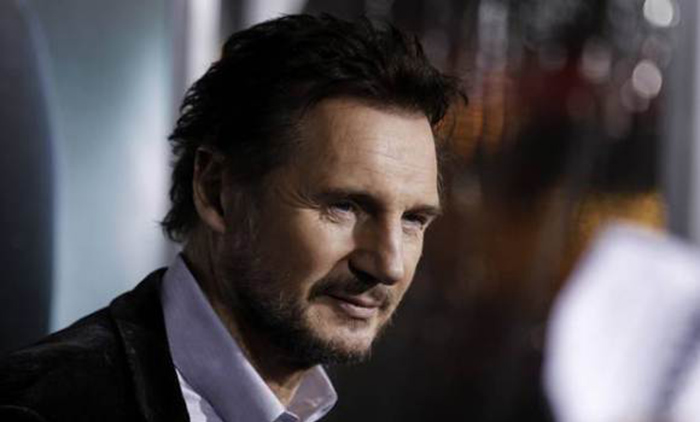 Liam Neeson: "Spielberg me envía vino en Navidad"