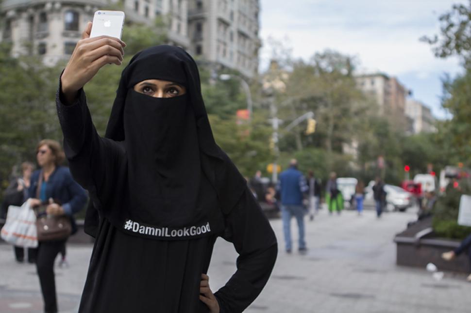 Ahora los 'selfies' son también pecado, según un clérigo musulmán