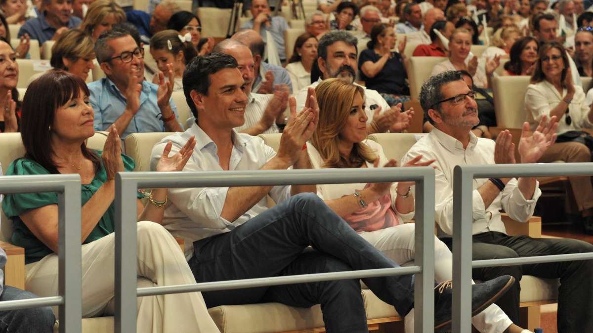 Frialdad entre Pedro Sánchez y Susana Díaz en su único acto de campaña juntos