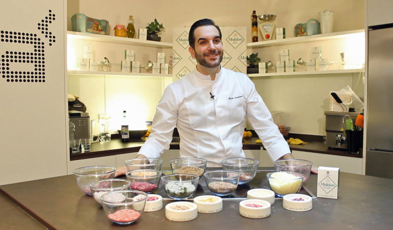 El chef Mario Sandoval prepara para el Canal Historia 'La Última Cena'