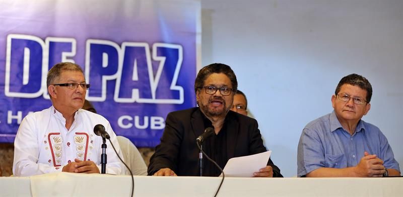 Gobierno y FARC retrasan la firma de la paz al persistir "diferencias importantes"