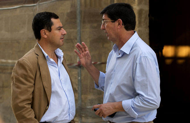 El PP y C's utilizan su acercamiento en Andalucía para sembrar dudas sobre el Gobierno de Díaz
