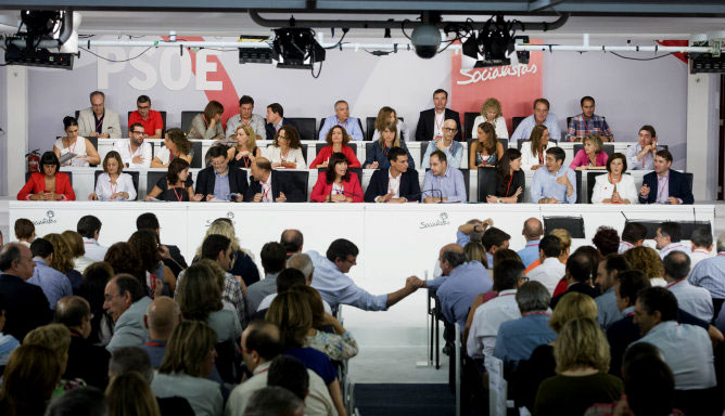 El Comité Federal del PSOE: qué es y quiénes lo integran