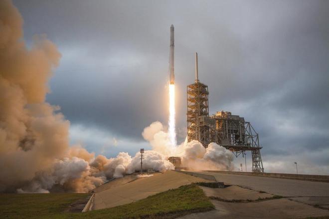 Un cohete de SpaceX a la deriva se estrellará contra la Luna el 4 de marzo