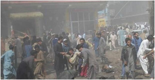 Al menos una veintena de muertos en un atentado en una mezquita chií de Pakistán