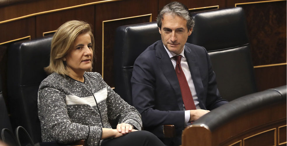 El Congreso rechaza llamar a Báñez por el conflicto en El Prat