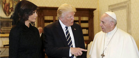 El Papa se reúne con Trump en el Vaticano durante 27 minutos y le insiste en el mensaje de la paz