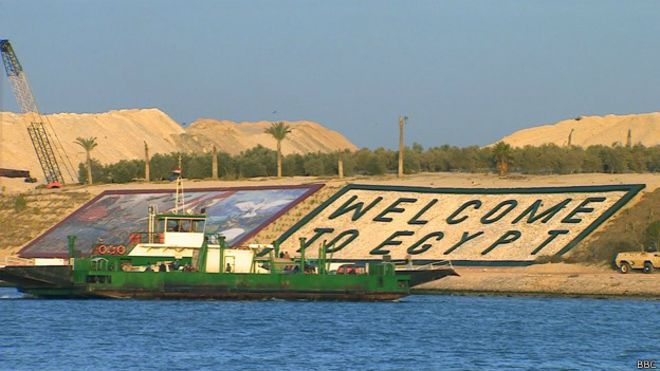 El nuevo canal de Suez sigue sin despegar dos años después de su apertura