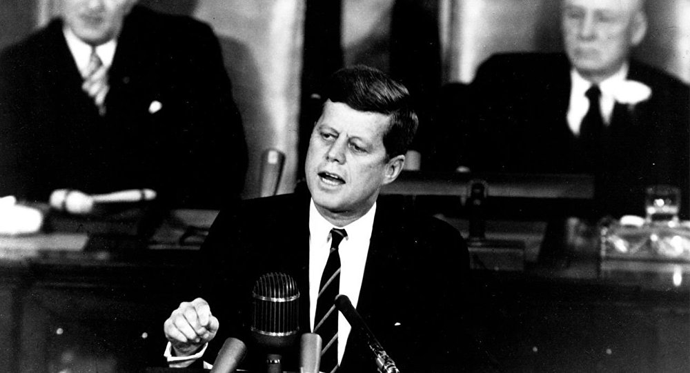 Trump libera los documentos sobre Kennedy, pero reserva los más sensibles