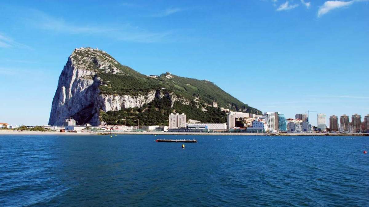 España pedirá hoy al negociador de la UE para el Brexit concesiones sobre Gibraltar