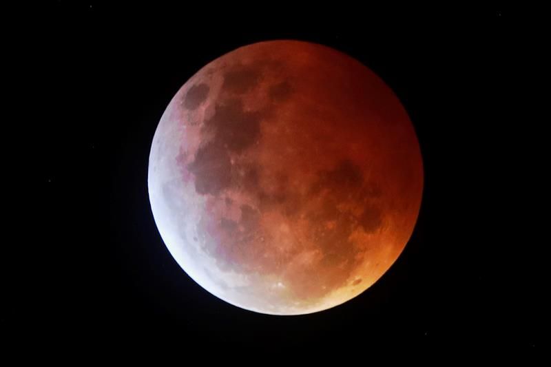 Así será el eclipse total de Luna más largo de las últimas décadas que se verá desde España