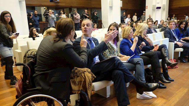 Alta tensión en el Ayuntamiento de Madrid por un discurso negacionista de Ortega Smith contra la violencia de género