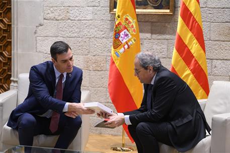 Sánchez ofrece a Torra al menos 4.000 millones para Cataluña a cambio de enterrar el 'procés'