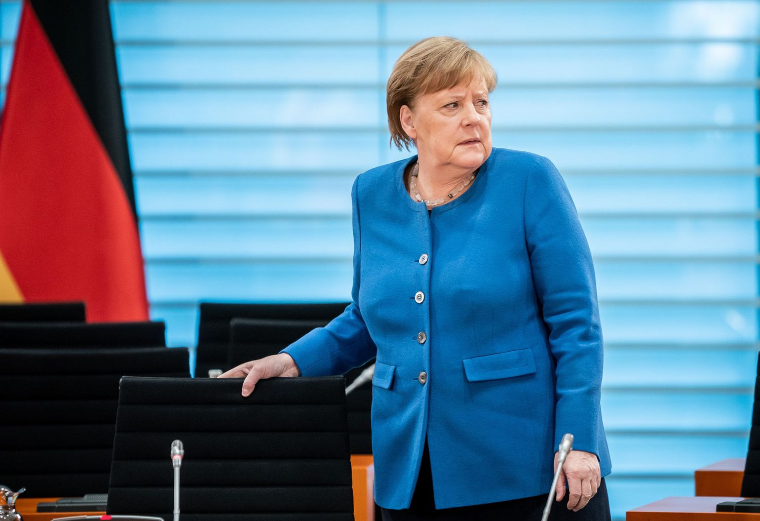 Merkel, en cuarentena tras estar en contacto con médico con COVID-19