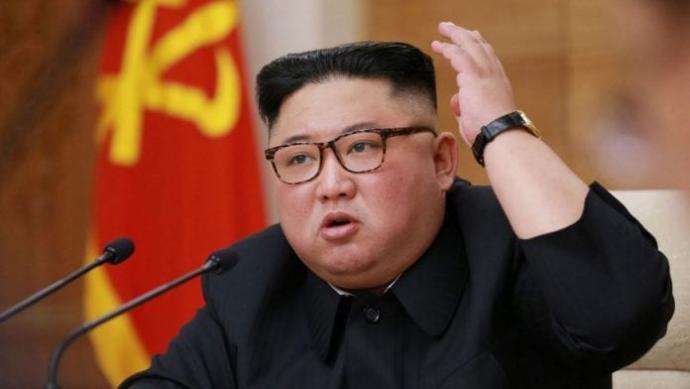 Kim Jong-Un fallece durante una cirugía urológica
