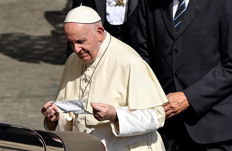 El Papa Francisco: "La Iglesia no rechaza a los homosexuales, personas de la Iglesia sí"