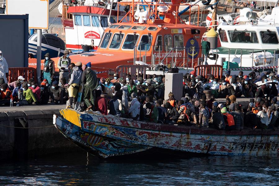 Canarias afronta su mayor crisis migratoria desde 2006