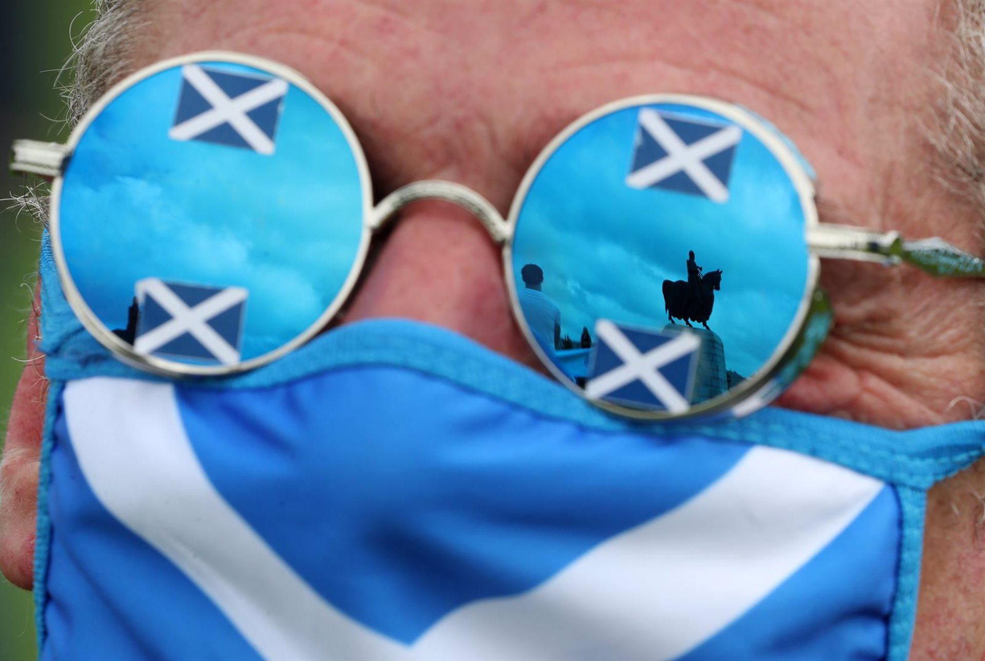 Los nacionalistas escoceses publican una hoja de ruta para un nuevo "referéndum legal" de independencia.