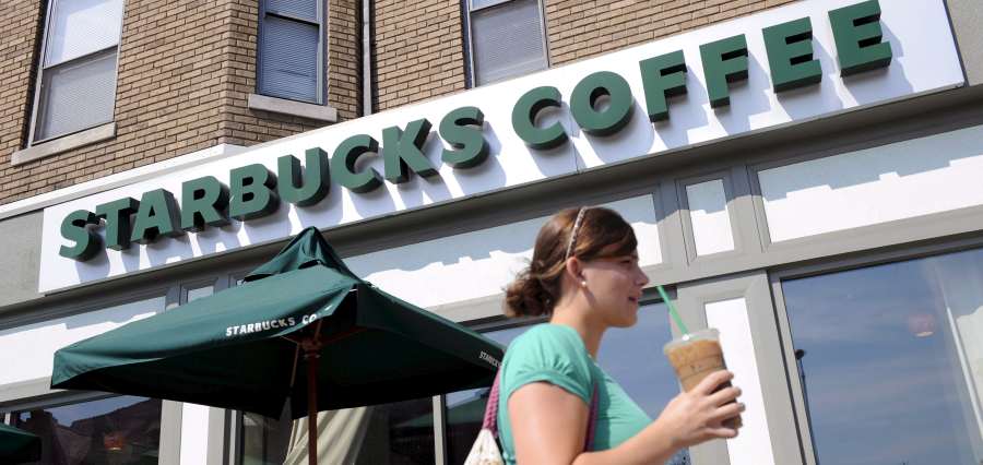 El estado de Washington recurre a Starbucks para avanzar en la campaña de vacunación