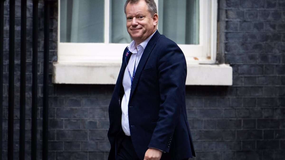 El ministro del Brexit dimite por el plan B de restricciones de Johnson