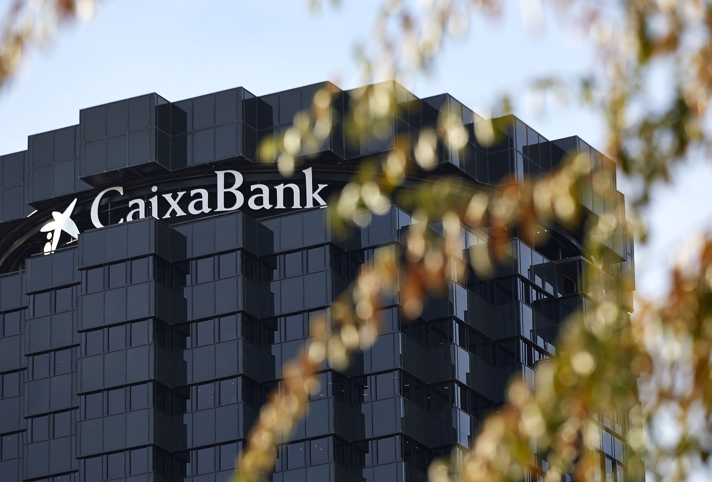 CaixaBank culmina con Bankia "la mayor integración tecnológica y comercial" realizada en España