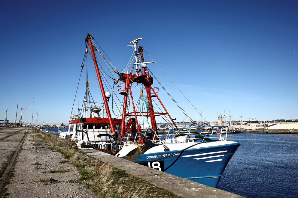 Francia incauta un barco británico en plena tensión por las licencias de pesca tras el Brexit