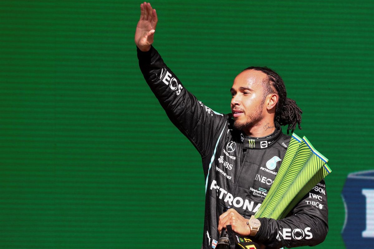 Hamilton remonta para vencer en Brasil y presiona a Verstappen