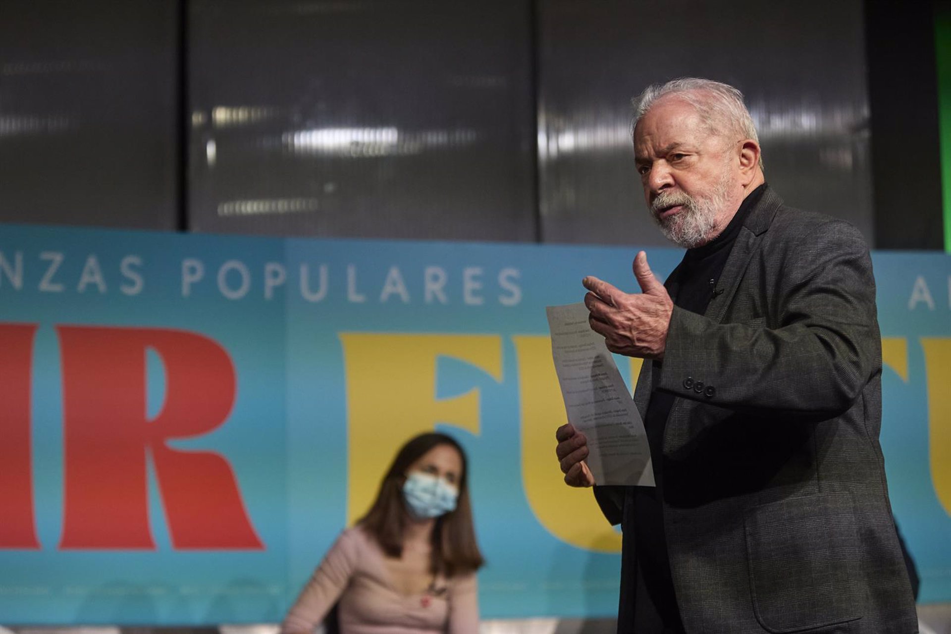 Lula anuncia que 'entre febrero y marzo' decidirá si se presenta a las elecciones brasileñas
