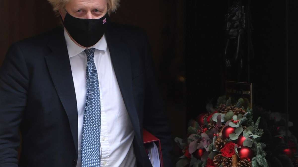 Indignación en Reino Unido por un vídeo que prueba una fiesta navideña en Downing Street durante el confinamiento
