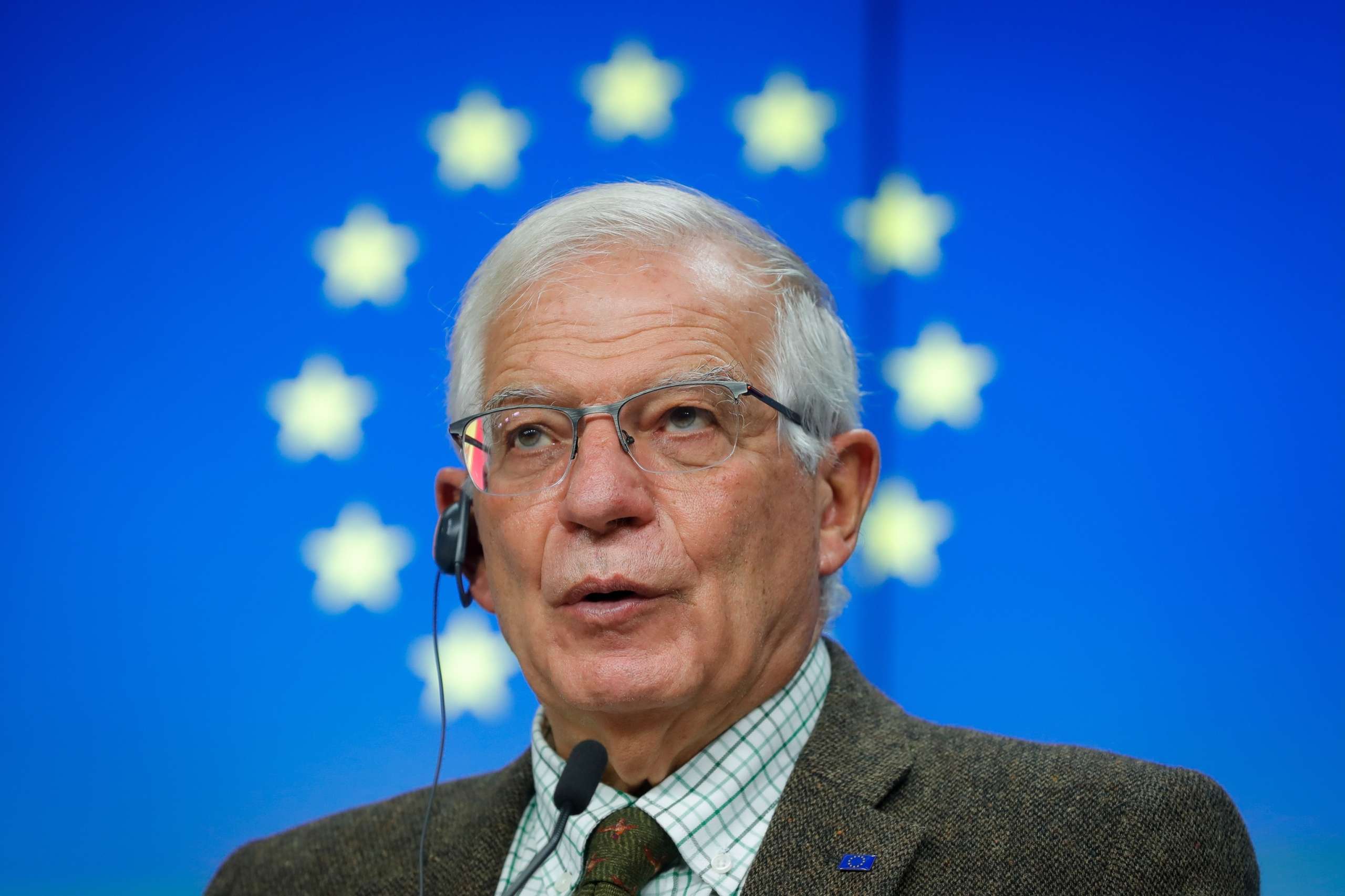 Borrell asegura que tiene la "garantía" de que no se negociará con Rusia sin contar con la UE