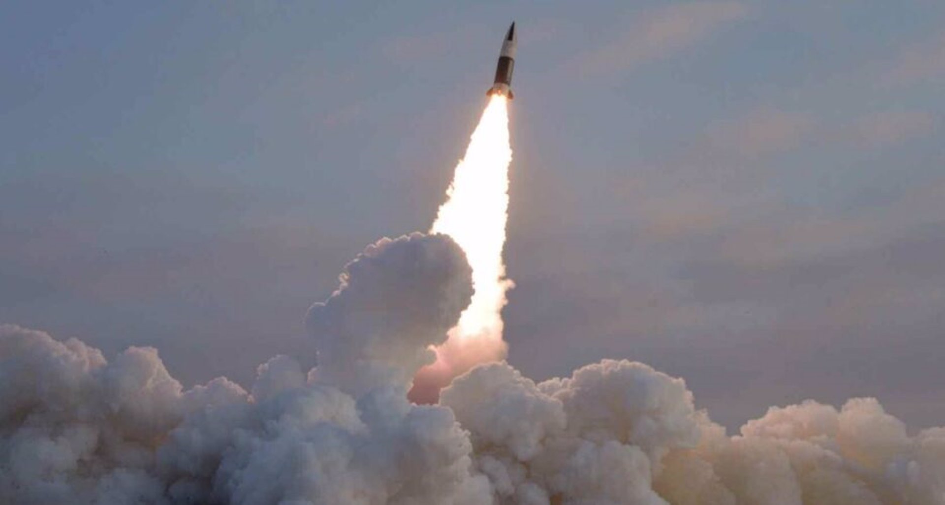 Corea del Norte lanza un nuevo misil al mar de Japón, el noveno del año