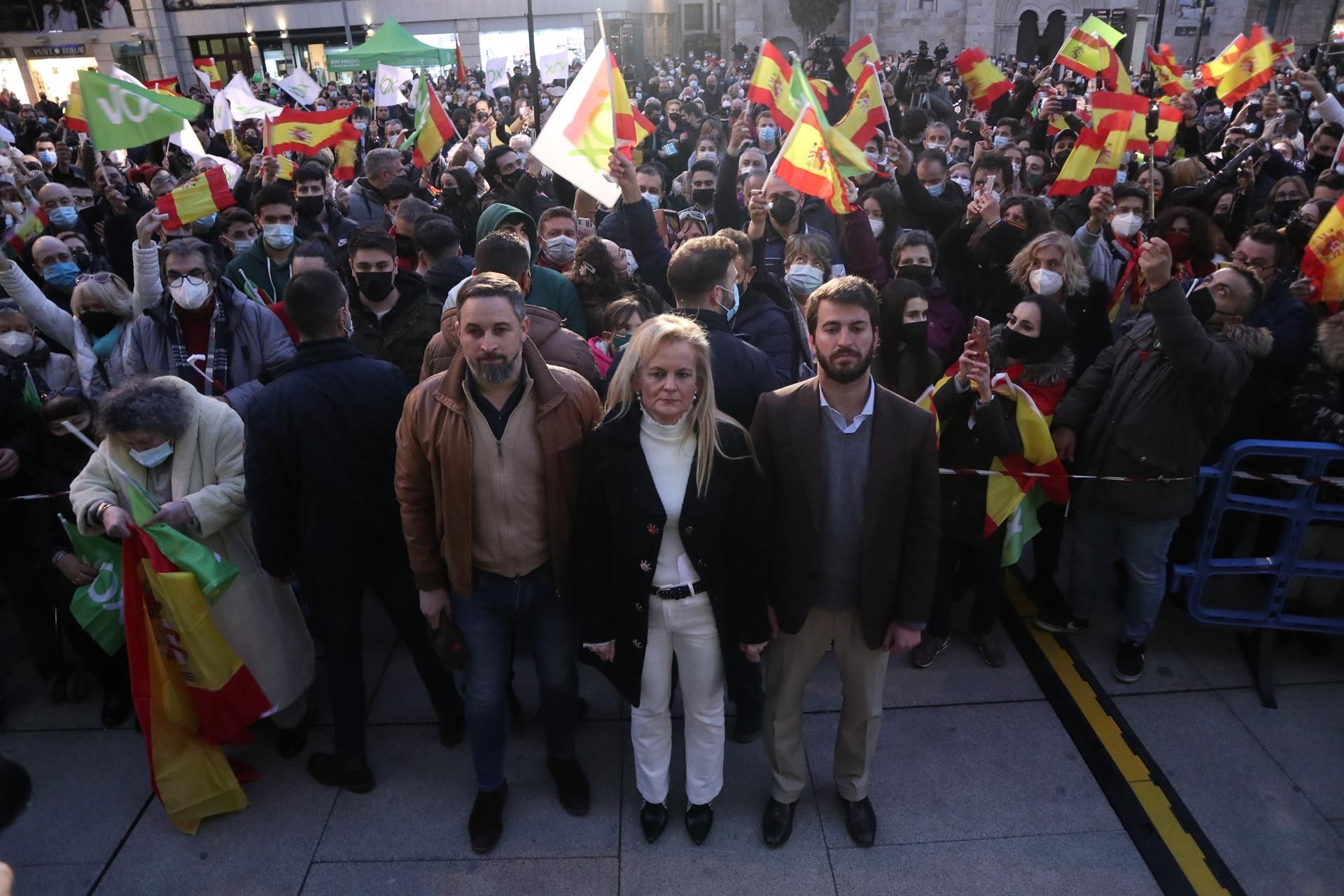 El PP gana pero estará al antojo de Vox para seguir gobernando en Castilla y León