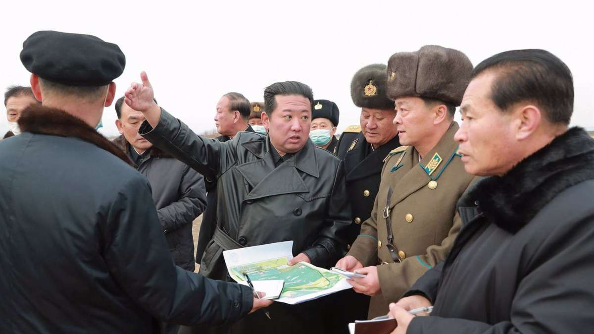 Kim Jong Un presenta un nuevo misil con el objetivo de convertir a Corea en la potencia nuclear más grande del mundo
