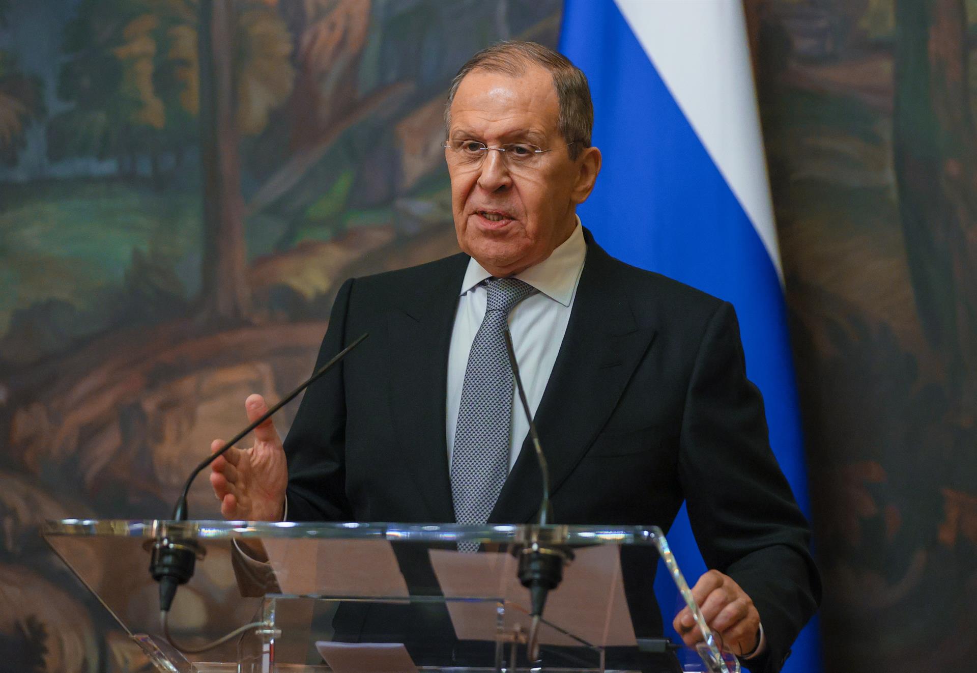 Lavrov habla de una 'guerra híbrida total' declarada por Occidente contra Rusia