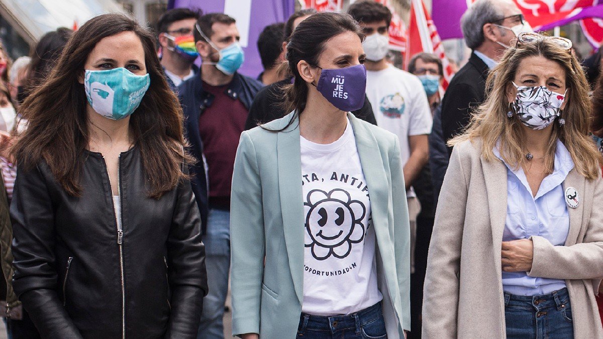 Yolanda Díaz, Ione Belarra e Irene Montero en la manifestación del 8M
