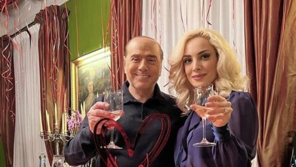 Berlusconi y Marta Fascina, 53 años menor que él, celebran su "no boda"