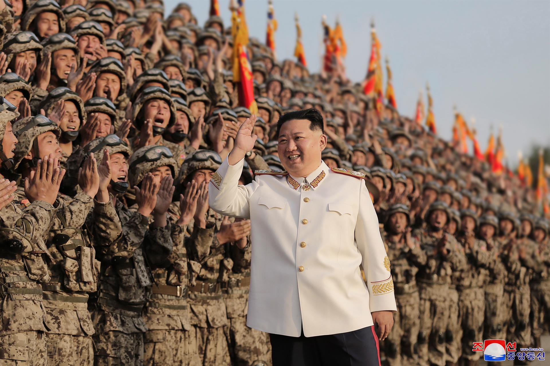 Kim Jong Un reforzará el Ejército norcoreano para contener las amenazas nucleares