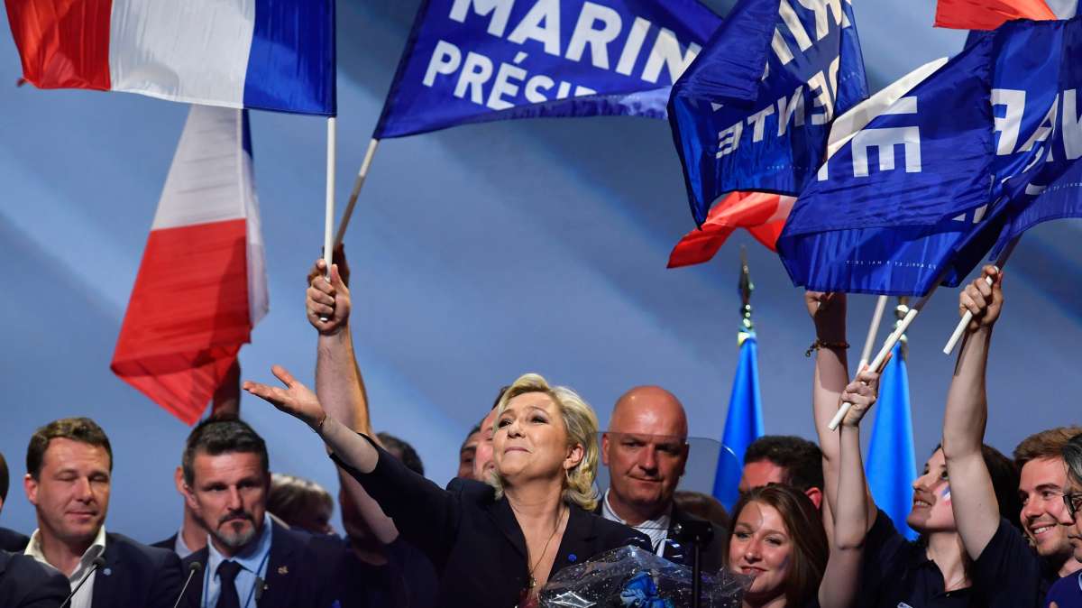 Macron arrasó en París y grandes ciudades, Le Pen en la Francia que va mal y en ultramar