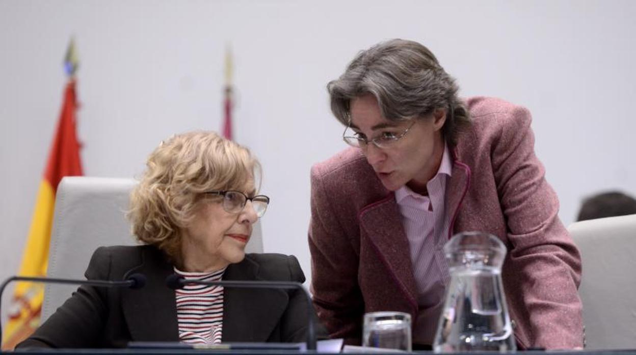 Carmena, molesta con Higueras por proponerle repetir como candidata al Ayuntamiento: "Son ganas de confundir"
