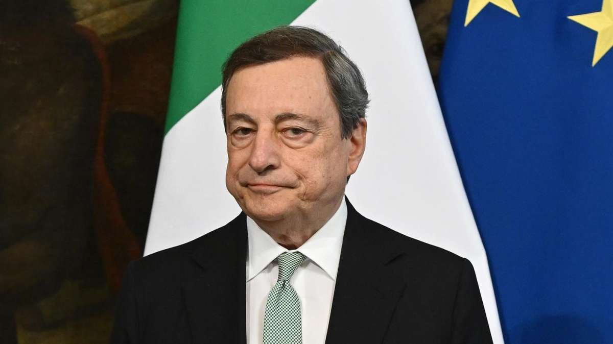 Los alcaldes italianos piden a Draghi que no dimita
