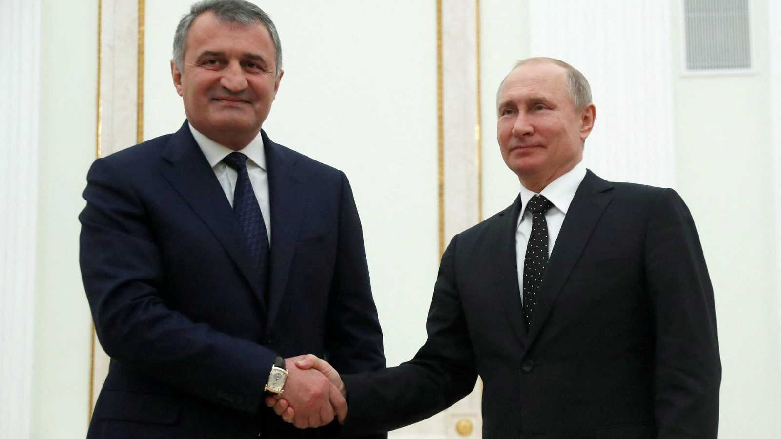 Osetia del Sur convoca un referéndum para integrarse en Rusia: "Es hora de unirse a la patria histórica de los osetas"
