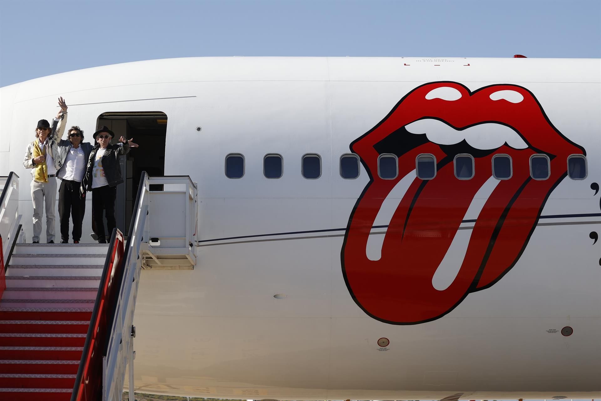 Los integrantes de The Rolling Stones, a su llegada este jueves en el aeropuerto Adolfo Suárez Madrid-Barajas