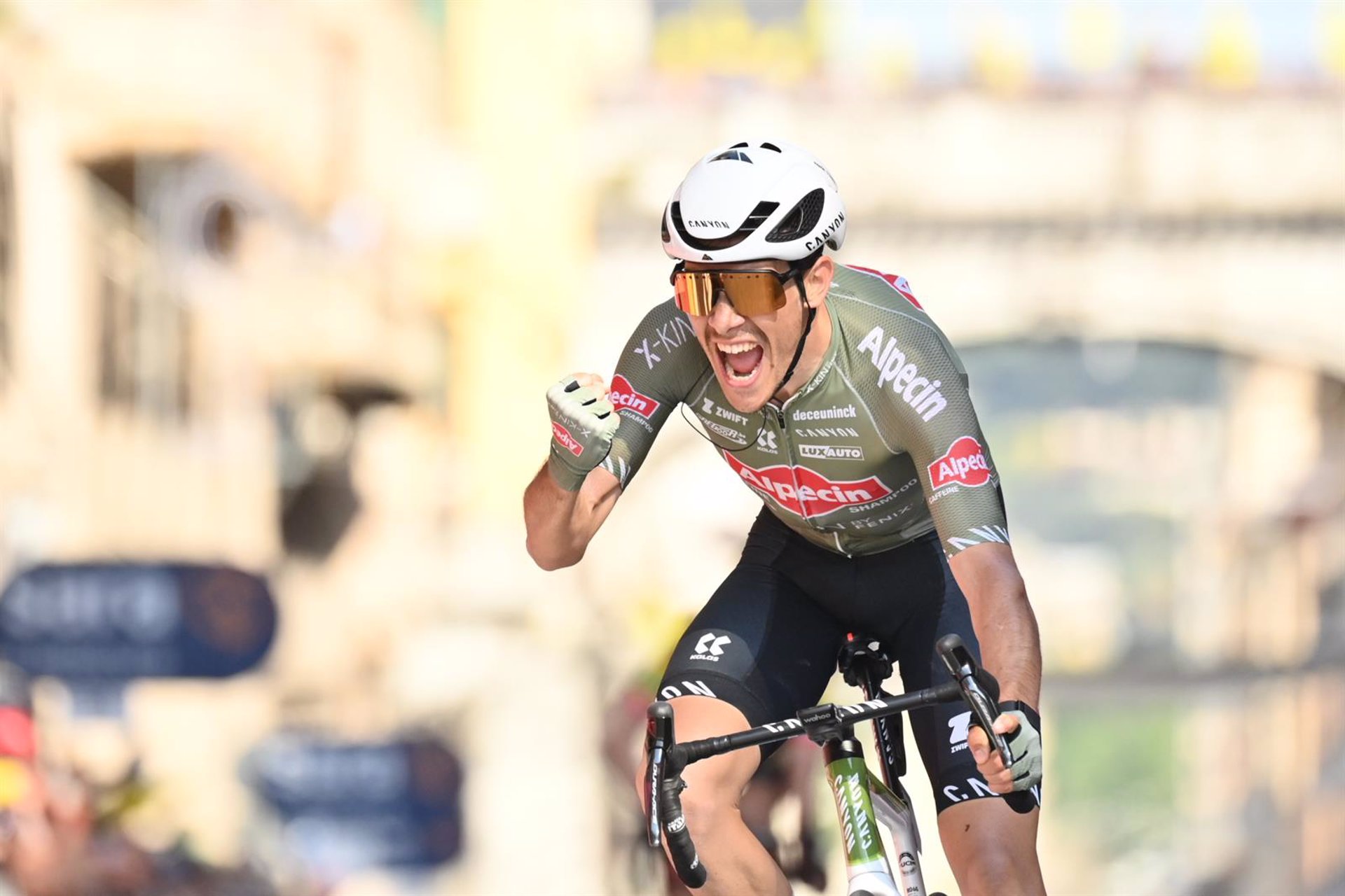 Oldani estrena palmarés en el Giro con 'una fuga de la fuga'