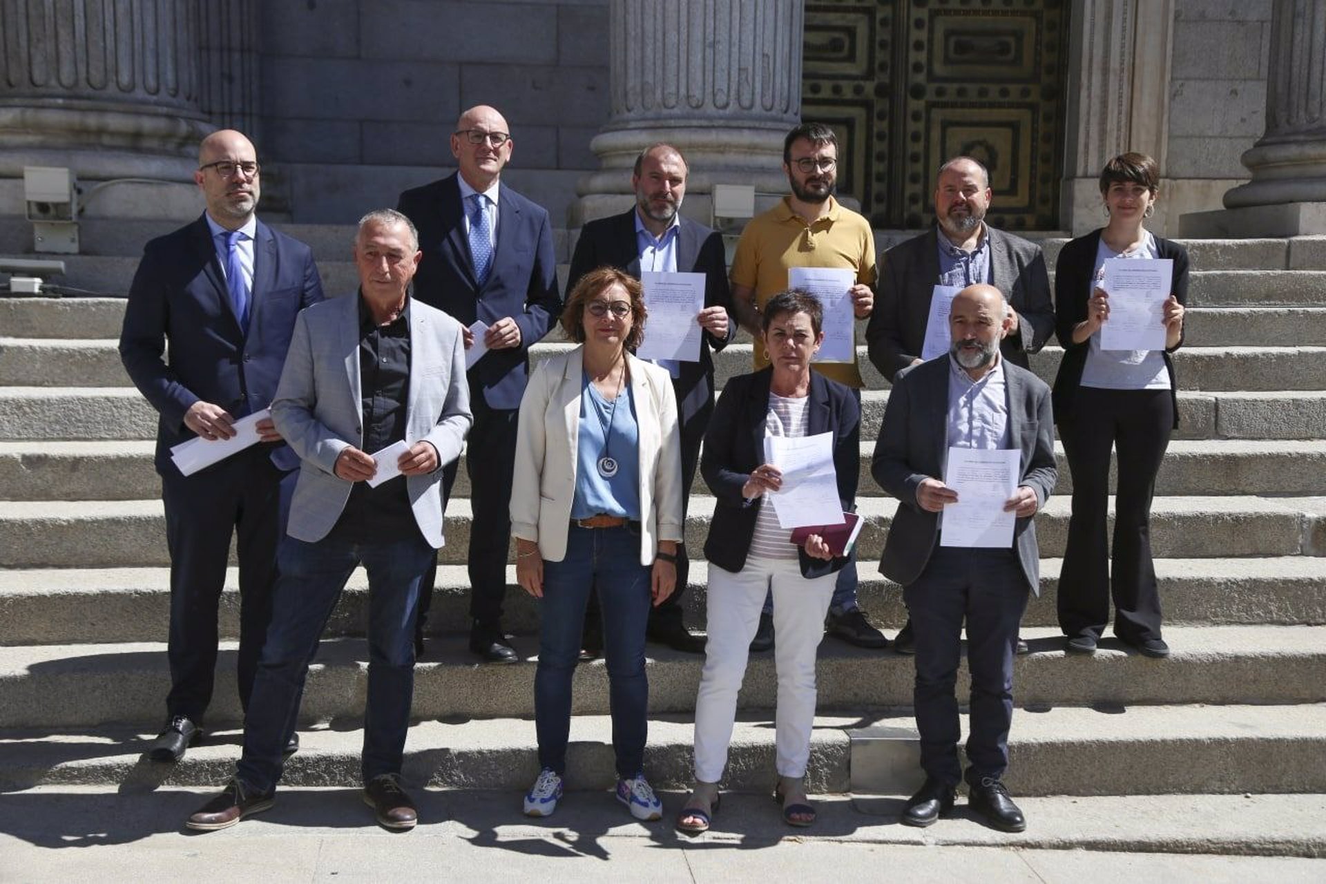 Podemos y socios del Gobierno llevan a votación las lenguas cooficiales en el Congreso y obligan al PSOE a pronunciarse