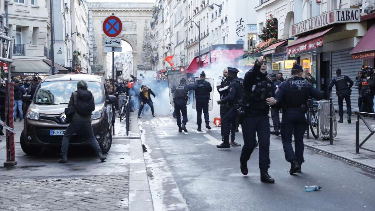 El autor del tiroteo de París tenía planeado suicidarse al terminar