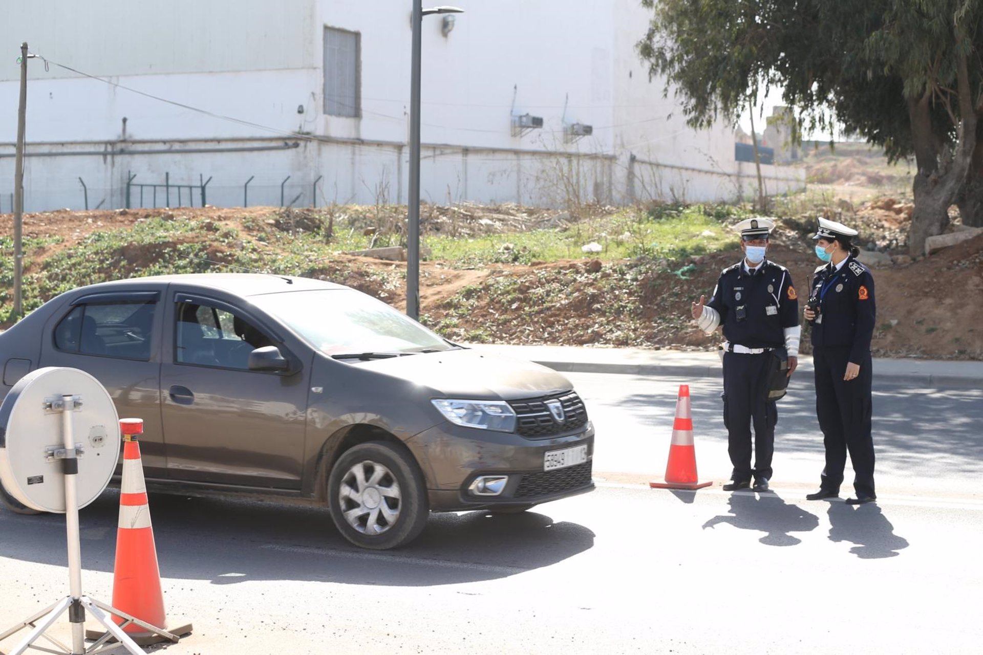 Marruecos.- La Policía marroquí detiene a 59 subsaharianos y frustra un intento de salto de la valla de Ceuta