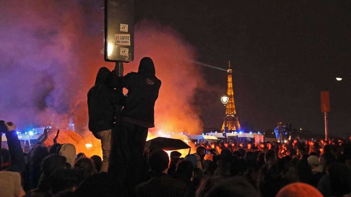 Las protestas y los disturbios vuelven a sacudir París, este viernes.