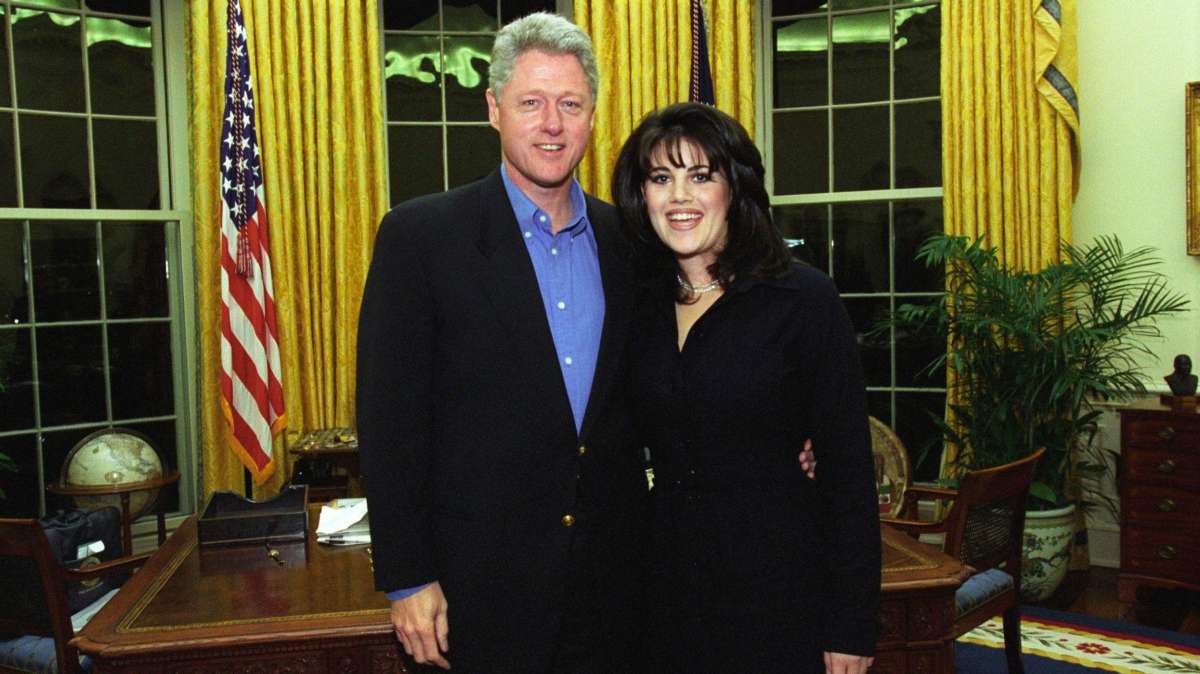 Bill Clinton junto con Monica Lewinsky en febrero de 1997.