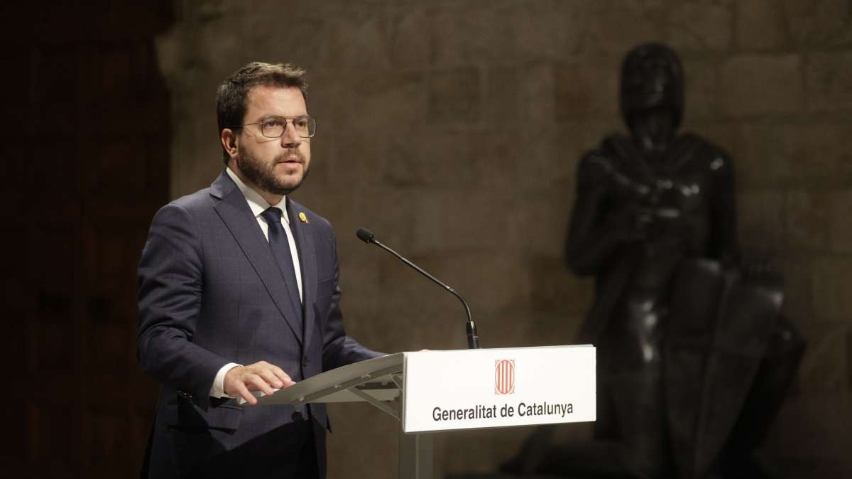 El president Pere Aragonés comparece ante los medios tras la reunión que mantuvo con el secretario general de JxCat, Jordi Turul